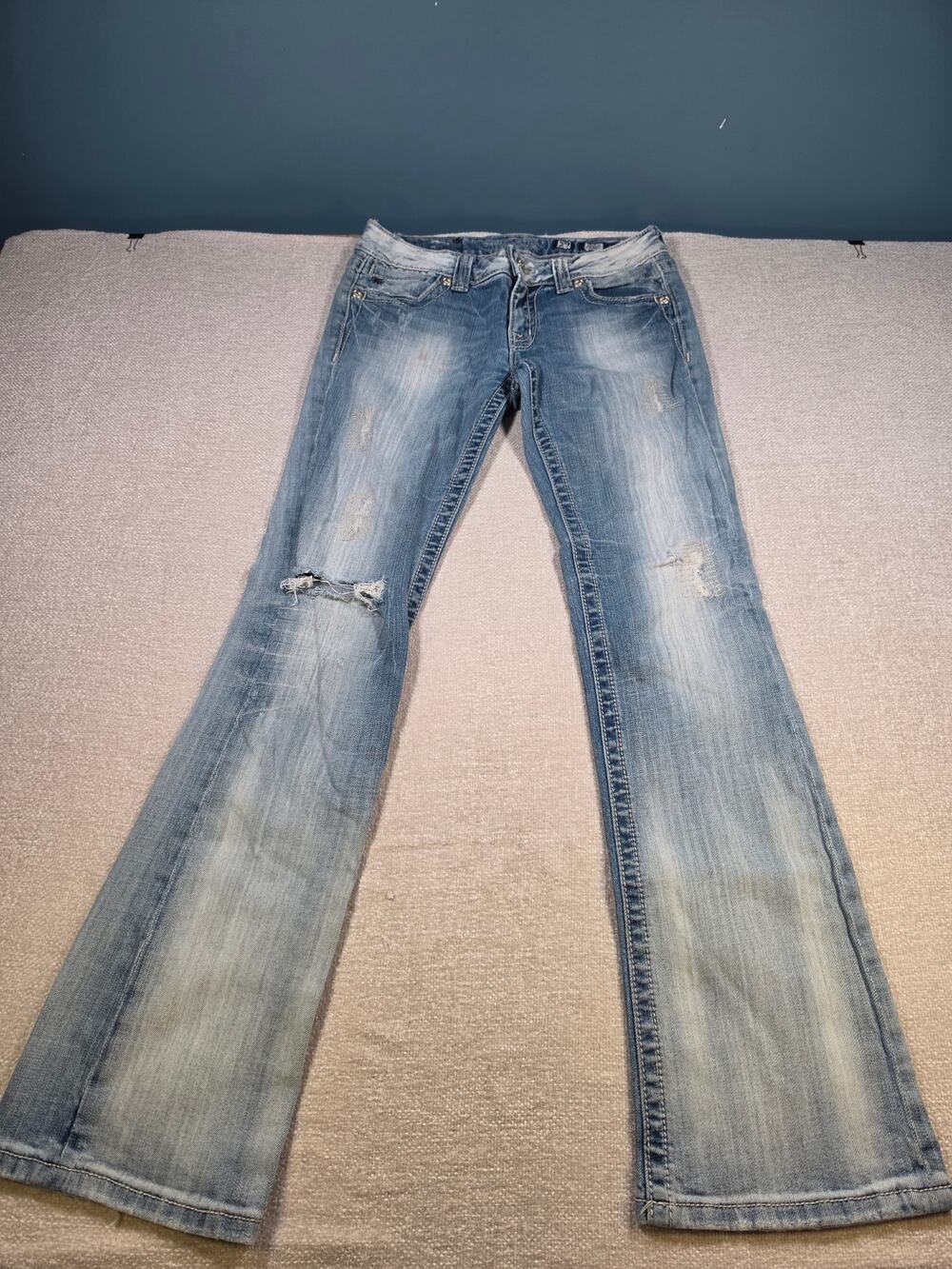 Miss Me JP5112L Bootcut Jeans Womens Size 29 Blue Distressed Embellished Cross